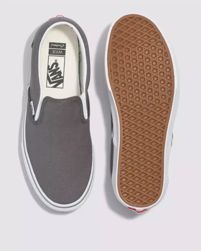 Încălțăminte lată cu slip-on Customs Classic Încălțăminte lată cu slip-on Customs Classic