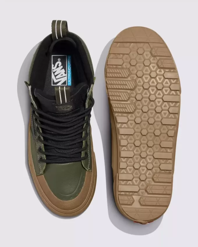 Pantof izolat impermeabil Sk8-Hi Pantof izolat impermeabil Sk8-Hi