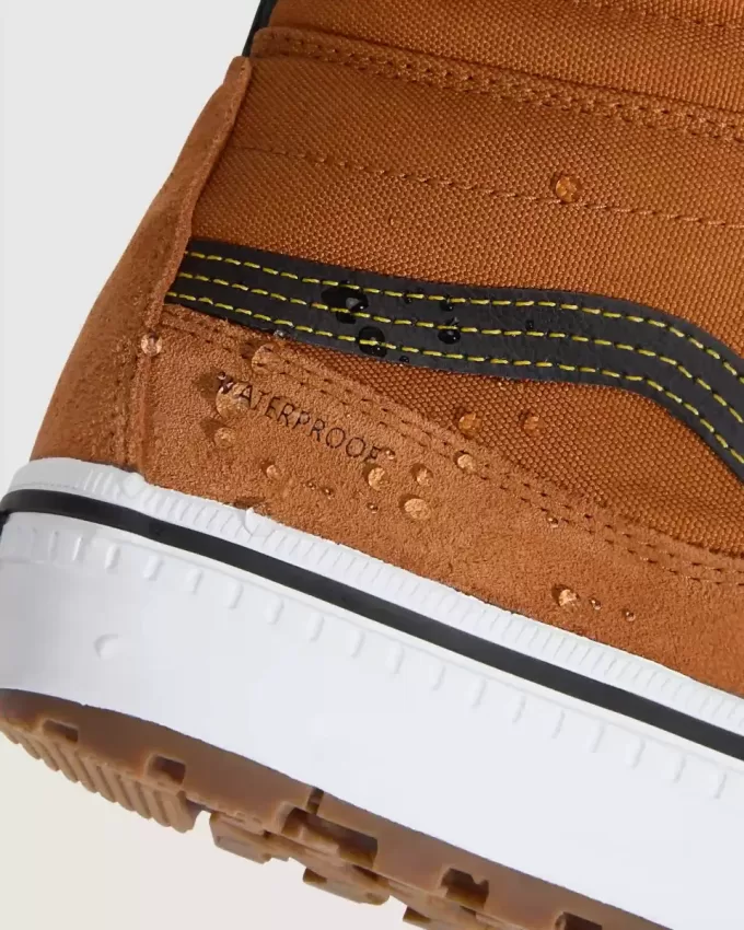 Pantof izolat impermeabil Sk8-Hi