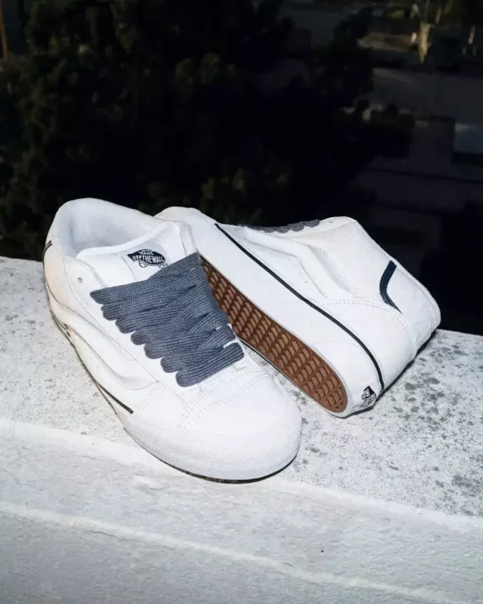 Pantof Knu Mid Pantof Knu Mid