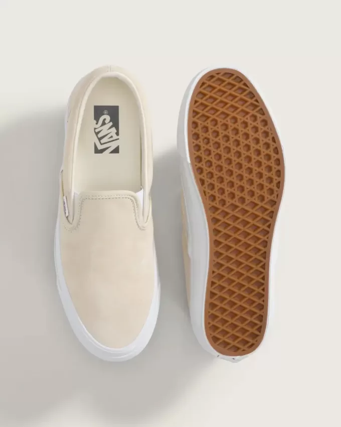 Pantof Premium Classic Slip-On Pantof Premium Classic Slip-On