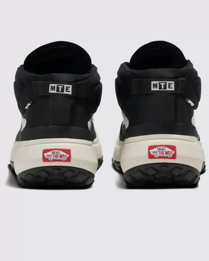 Pantofi Crosspath Mid Pantofi Crosspath Mid