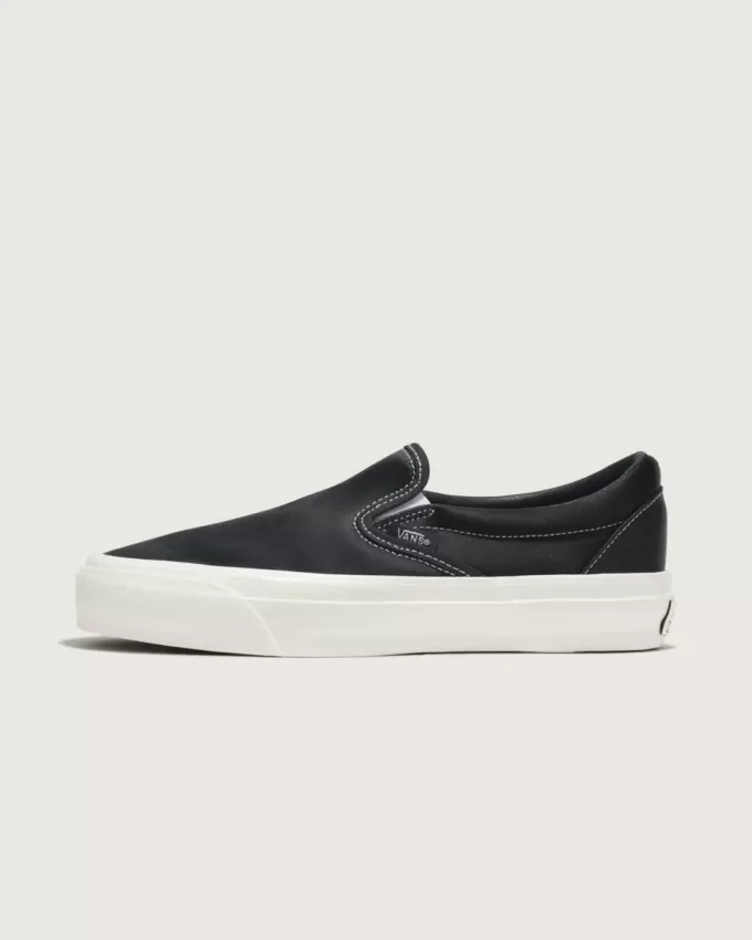 Pantofi Premium Classic Slip-On din satin Pantofi Premium Classic Slip-On din satin
