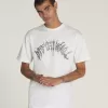 Tricou Metal Arch